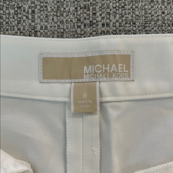 Michael Kors High Waist Cream and Gold Tailored Shorts - Picture 2 of 4